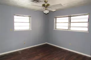 2131 Hermanson Dr, Waco, TX 76710 - Photo 8