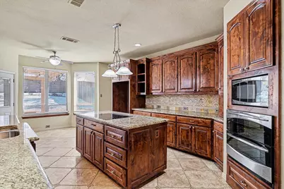 6707 Canyon Crest Drive, Fort Worth, TX 76132 - Photo 8