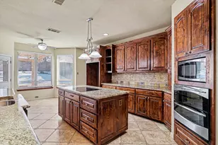 6707 Canyon Crest Dr, Fort Worth, TX 76132 - Photo 8