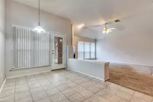 8530 Quicksilver Dr, Dallas, TX 75249 - Photo 4