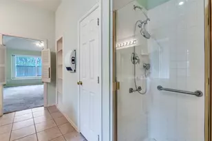 8530 Quicksilver Dr, Dallas, TX 75249 - Photo 18