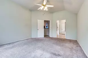 8530 Quicksilver Dr, Dallas, TX 75249 - Photo 14