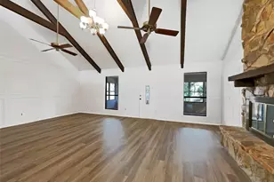 2107 Wilson Dr, Arlington, TX 76011 - Photo 4