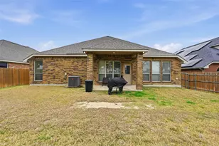 636 Martin Dr, DeSoto, TX 75115 - Photo 38