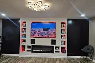 4332 Quails Ln, Fort Worth, TX 76119 - Photo 8