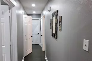 4332 Quails Ln, Fort Worth, TX 76119 - Photo 18