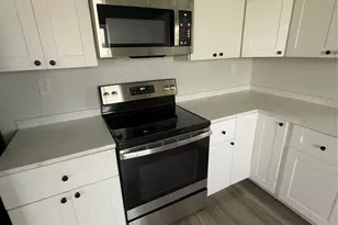 303 Ussery St, Bowie, TX 76230 - Photo 14