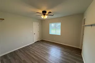 303 Ussery St, Bowie, TX 76230 - Photo 24