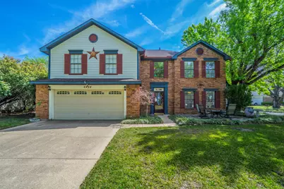 4424 Newberry Street, Grand Prairie, TX 75052 - Photo 2