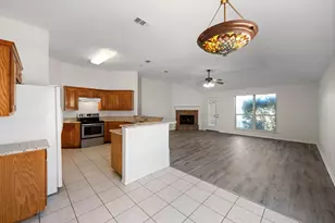 8008 Peregrine Trail, Arlington, TX 76001 - Photo 14