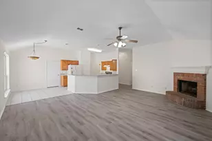 8008 Peregrine Trail, Arlington, TX 76001 - Photo 18