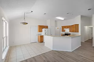 8008 Peregrine Trail, Arlington, TX 76001 - Photo 16