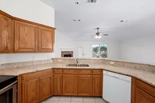 8008 Peregrine Trail, Arlington, TX 76001 - Photo 12