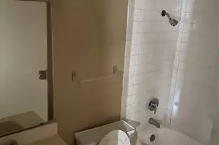 9520 Royal Ln, Dallas, TX 75243 - Photo 10