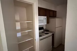 9520 Royal Ln, Dallas, TX 75243 - Photo 8