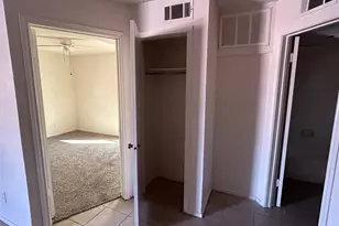 9520 Royal Ln, Dallas, TX 75243 - Photo 10