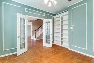 1920 Waterford Dr, Grapevine, TX 76051 - Photo 6