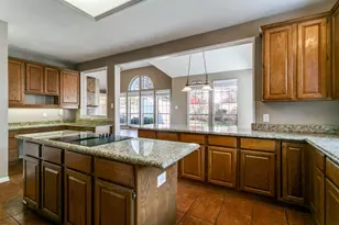 1920 Waterford Dr, Grapevine, TX 76051 - Photo 12