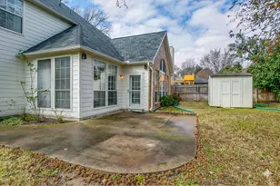 1920 Waterford Dr, Grapevine, TX 76051 - Photo 32