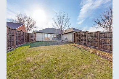 1581 Glenmore Drive, Lewisville, TX 75077 - Photo 24