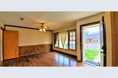 1111 Avenue A, Denton, TX 76201 - Photo 4