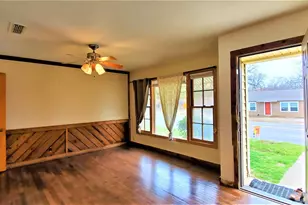 1111 Ave A, Denton, TX 76201 - Photo 4