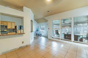 7043 Echo Lake Ct, Arlington, TX 76001 - Photo 4