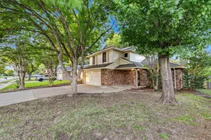 1046 Colony St, Flower Mound, TX 75028 - Photo 2