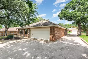2109 Oakmeadow St, Bedford, TX 76021 - Photo 28