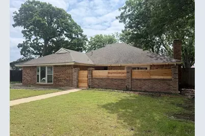 2109 Oakmeadow Street, Bedford, TX 76021 - Photo 2