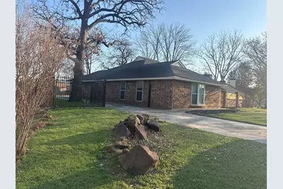 2109 Oakmeadow Street, Bedford, TX 76021 - Photo 4
