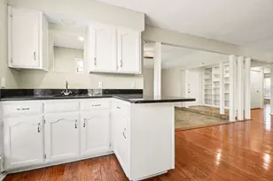 2109 Oakmeadow St, Bedford, TX 76021 - Photo 10