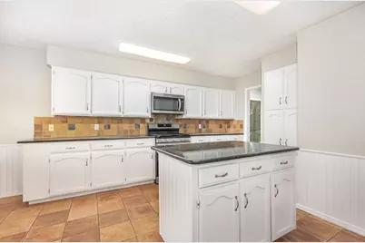 2109 Oakmeadow Street, Bedford, TX 76021 - Photo 10
