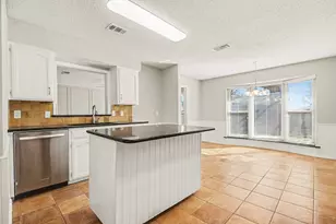 2109 Oakmeadow St, Bedford, TX 76021 - Photo 6