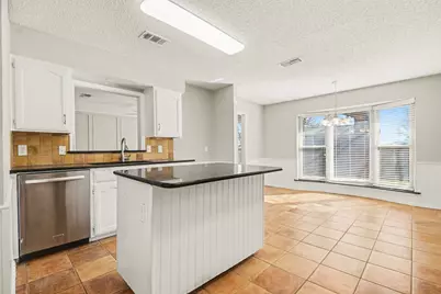 2109 Oakmeadow Street, Bedford, TX 76021 - Photo 12