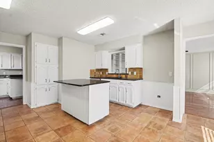 2109 Oakmeadow St, Bedford, TX 76021 - Photo 12