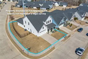 941 Meadowbend Loop S, Grapevine, TX 76051 - Photo 2