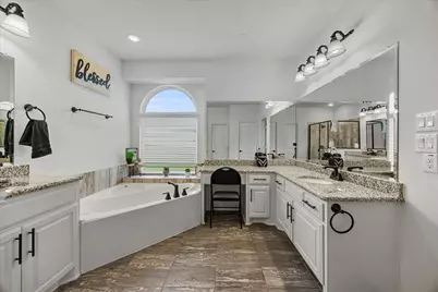 4306 Gulls Landing Circle, Garland, TX 75043 - Photo 16