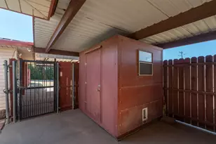 400 S Bailey St, Electra, TX 76360 - Photo 30