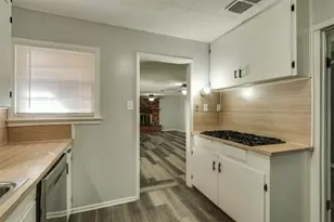 400 S Bailey St, Electra, TX 76360 - Photo 12