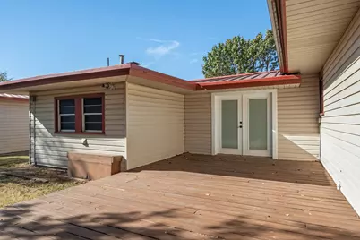 400 S Bailey Street, Electra, TX 76360 - Photo 32
