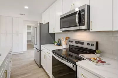 805 Cambridge Drive, Plano, TX 75023 - Photo 10