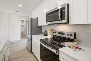 805 Cambridge Dr, Plano, TX 75023 - Photo 10