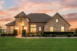 2165 Hodges Lake Dr, Rockwall, TX 75032 - Photo 2