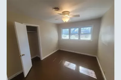 2419 N Shannon Street, Sherman, TX 75092 - Photo 2