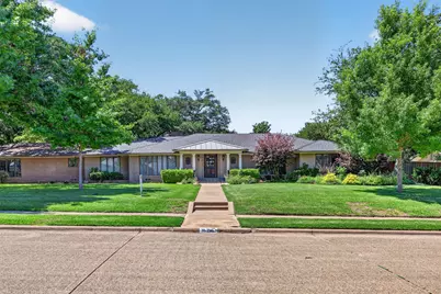7141 Twin Tree Lane, Dallas, TX 75214 - Photo 2