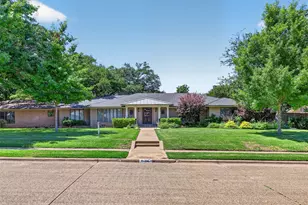 7141 Twin Tree Ln, Dallas, TX 75214 - Photo 2