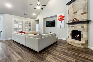 416 Lomax Ln, Fort Worth, TX 76131 - Photo 6