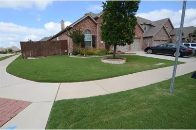 10728 Sedalia Drive, McKinney, TX 75072 - Photo 2