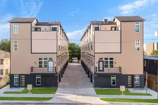 727 W 10th St, Dallas, TX 75208 - Photo 1